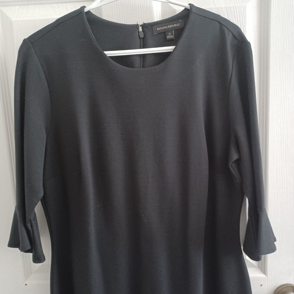 Classic never worn dresses - Picture 2 of 4